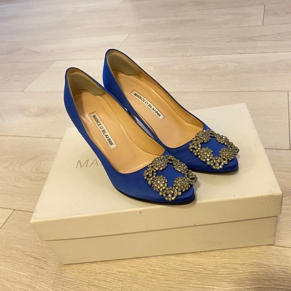 MANOLO BLAHNIK Hangisi 70 Satin Pumps - Picture 1 of 9
